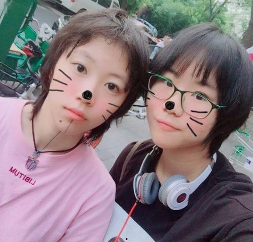 和妹妹图片